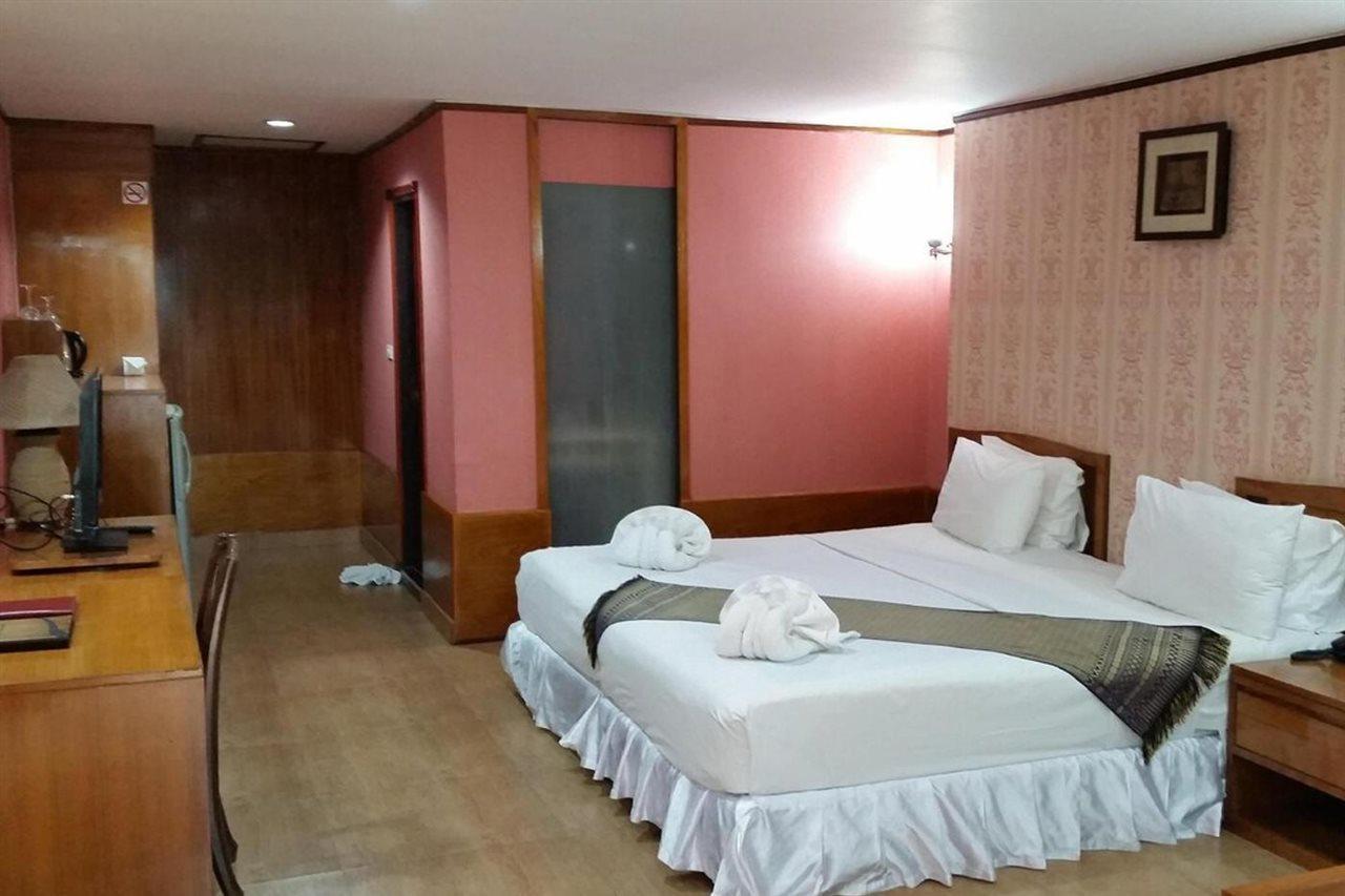 Ao Nang Beach Resort Krabi Exterior photo