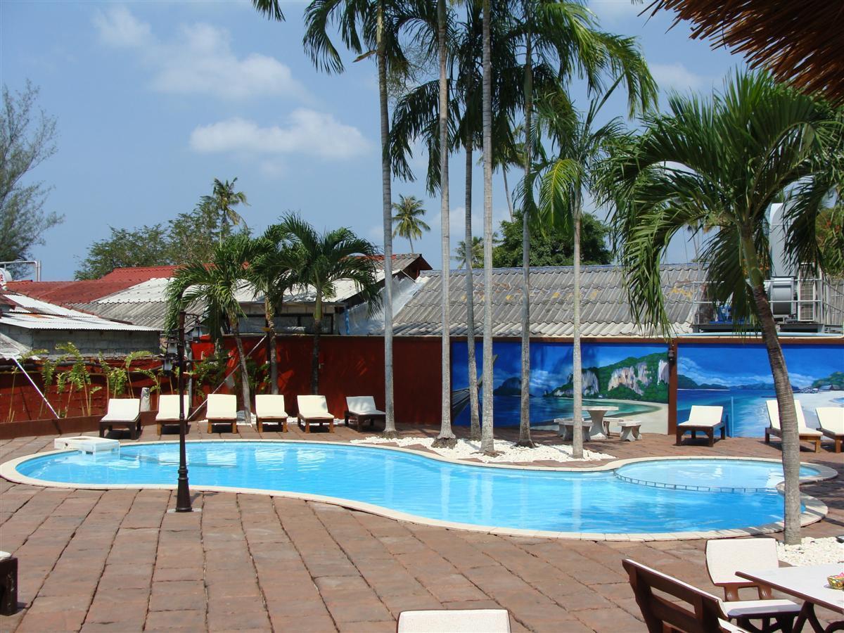 Ao Nang Beach Resort Krabi Exterior photo